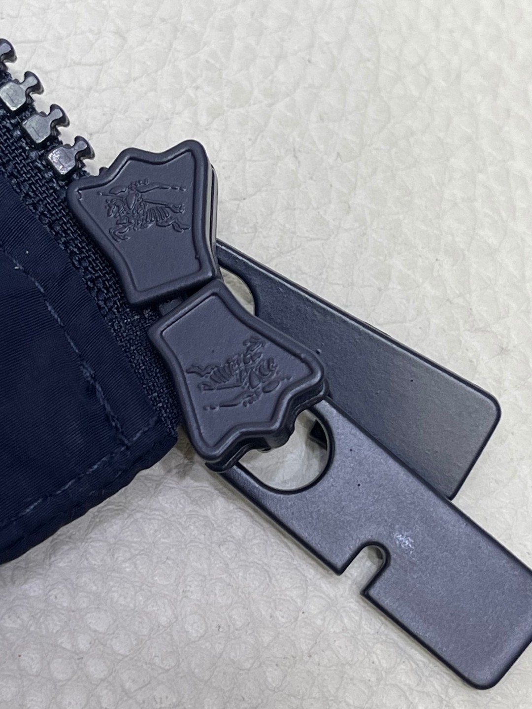 Burberry 巴宝莉 可拆式衣袖尼龙羽绒服 马甲 外套 保暖 蓝色 D5 80979431