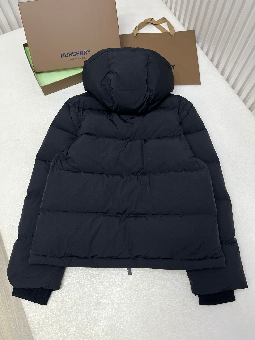 Burberry 巴宝莉 可拆式衣袖尼龙羽绒服 马甲 外套 保暖 黑色 D5 80969111