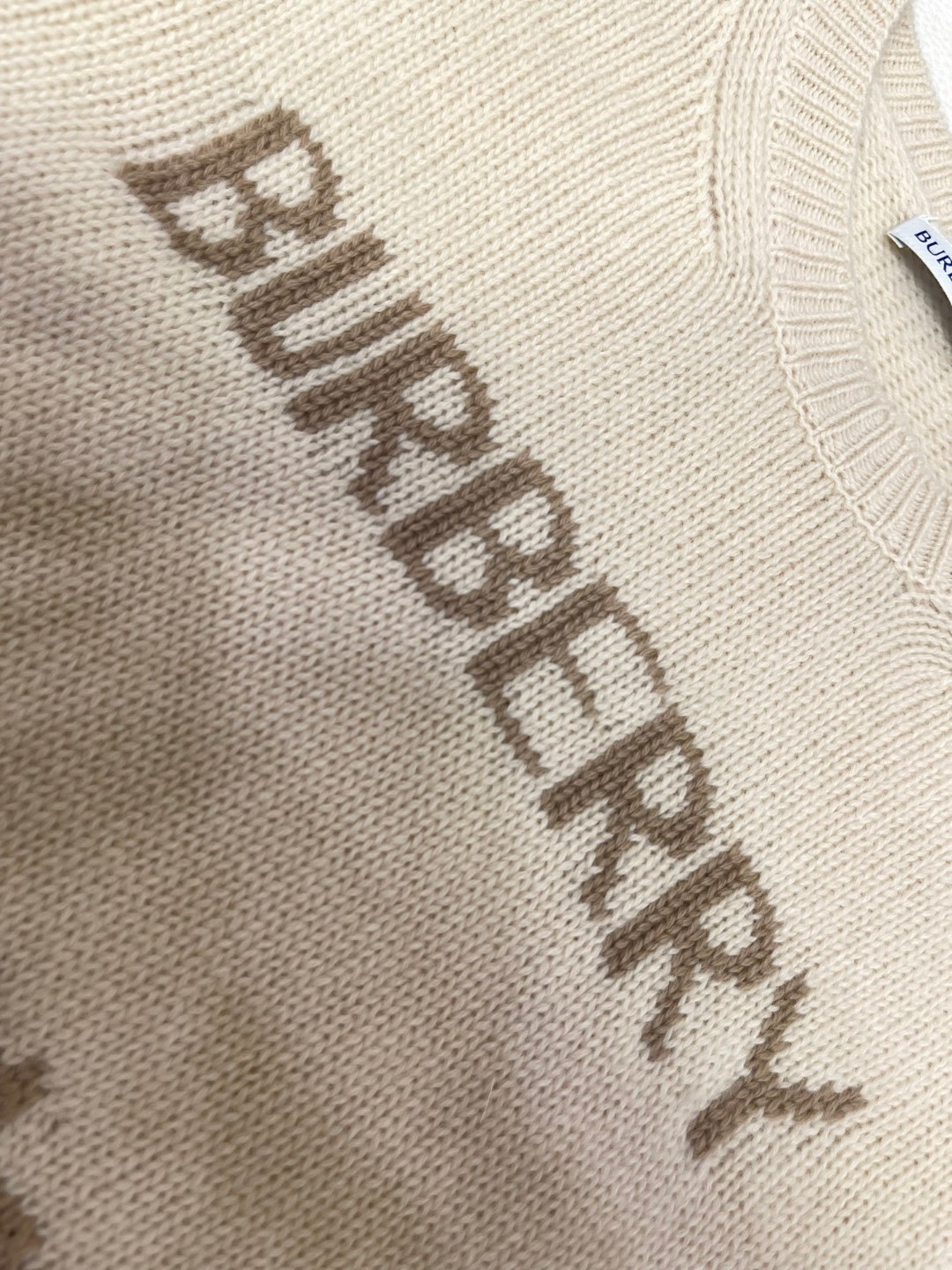 Burberry 巴宝莉 马术骑士徽标羊绒混纺针织衫 毛衣 外套 长袖 米色 白色 B0 81030451
