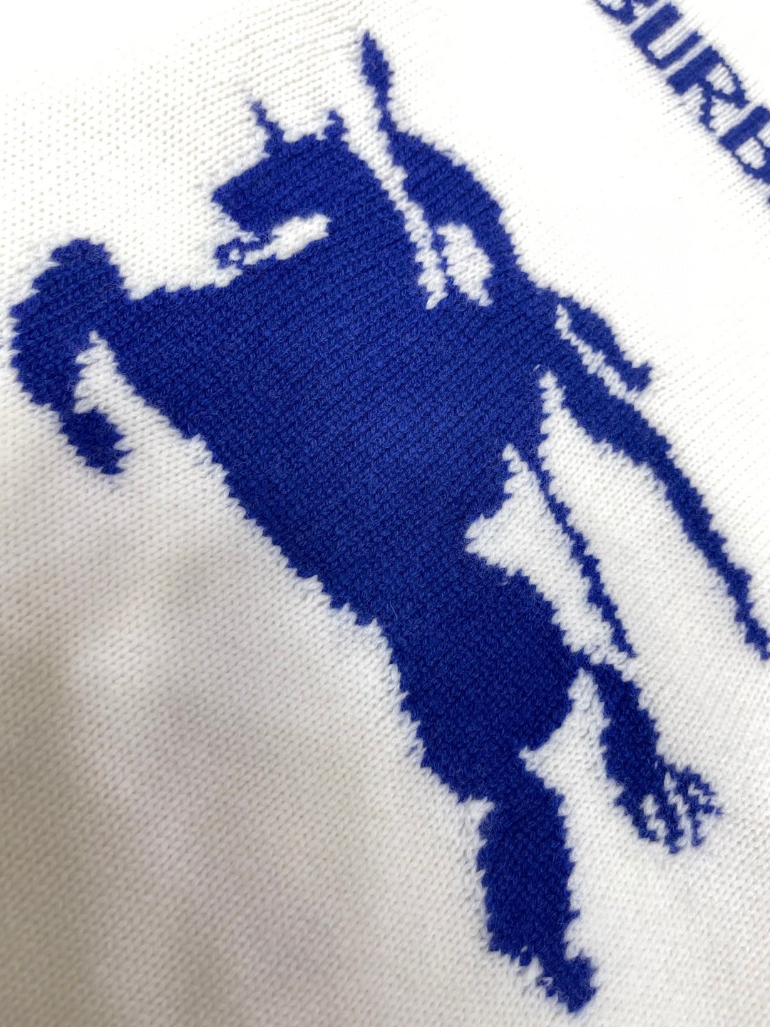 Burberry 巴宝莉 马术骑士徽标羊绒混纺针织衫 毛衣 外套 长袖 米色 白色 B0 81030451