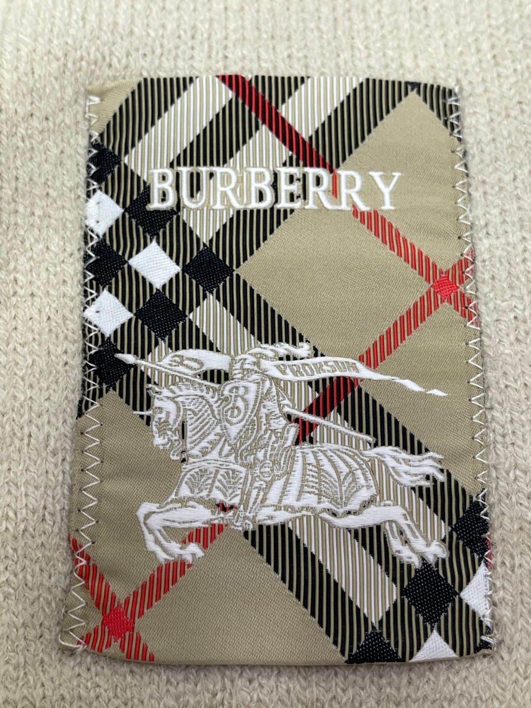 Burberry 巴宝莉 格纹标签羊毛衫 毛衣 外套 长袖 米色 黑色 B0 81026871