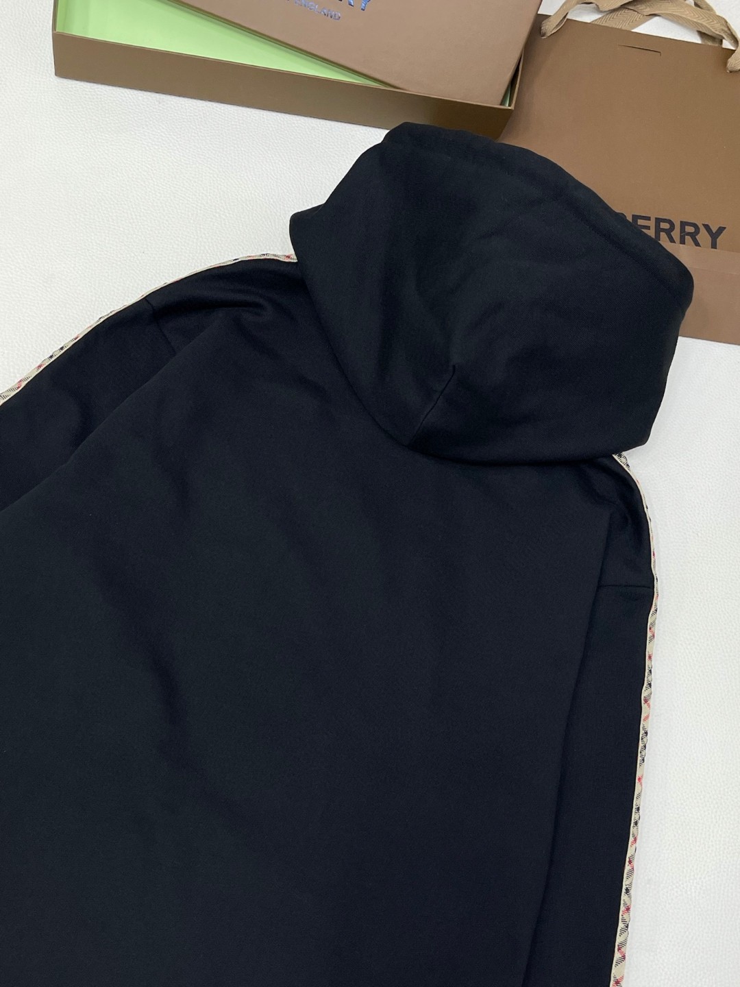 Burberry 巴宝莉 格纹装饰连帽衫 卫衣 外套 长袖  灰色 黑色 A5 81177411