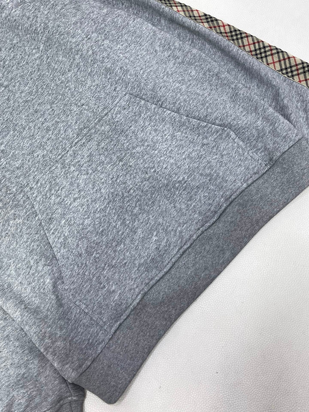 Burberry 巴宝莉 格纹装饰连帽衫 卫衣 外套 长袖  灰色 黑色 A5 81177411