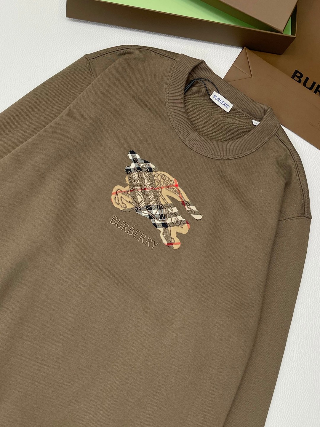 Burberry 巴宝莉 马术骑士徽标格纹运动衫 卫衣 外套 长袖 棕色 黑色 A5 81160841