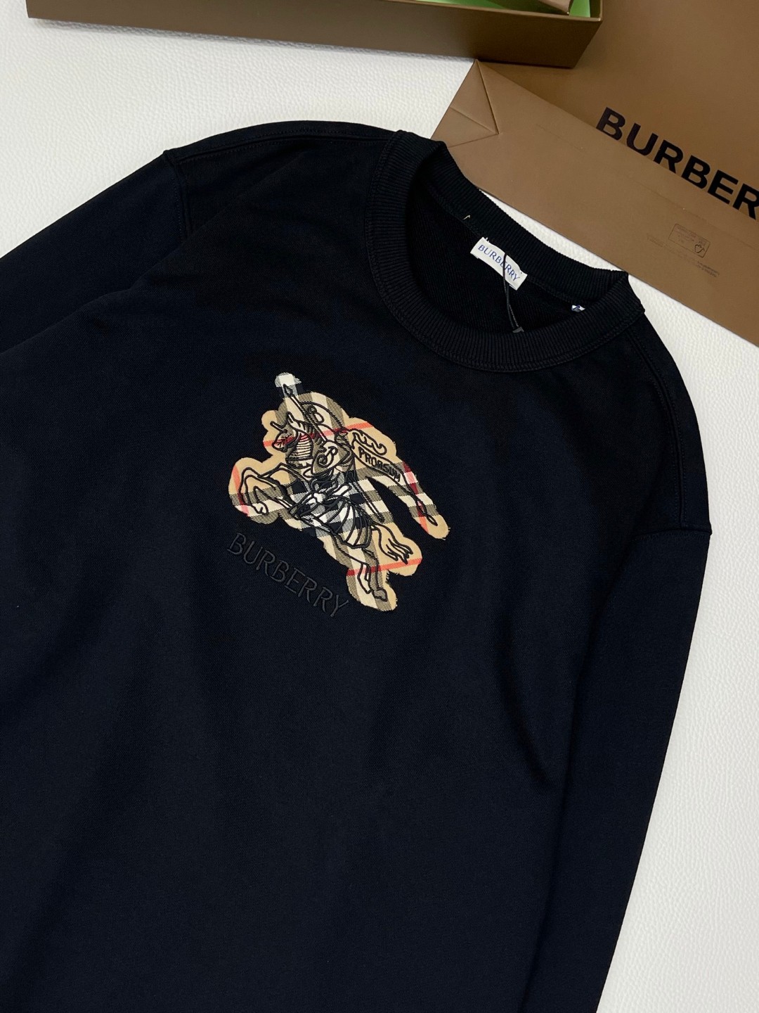 Burberry 巴宝莉 马术骑士徽标格纹运动衫 卫衣 外套 长袖 棕色 黑色 A5 81160841