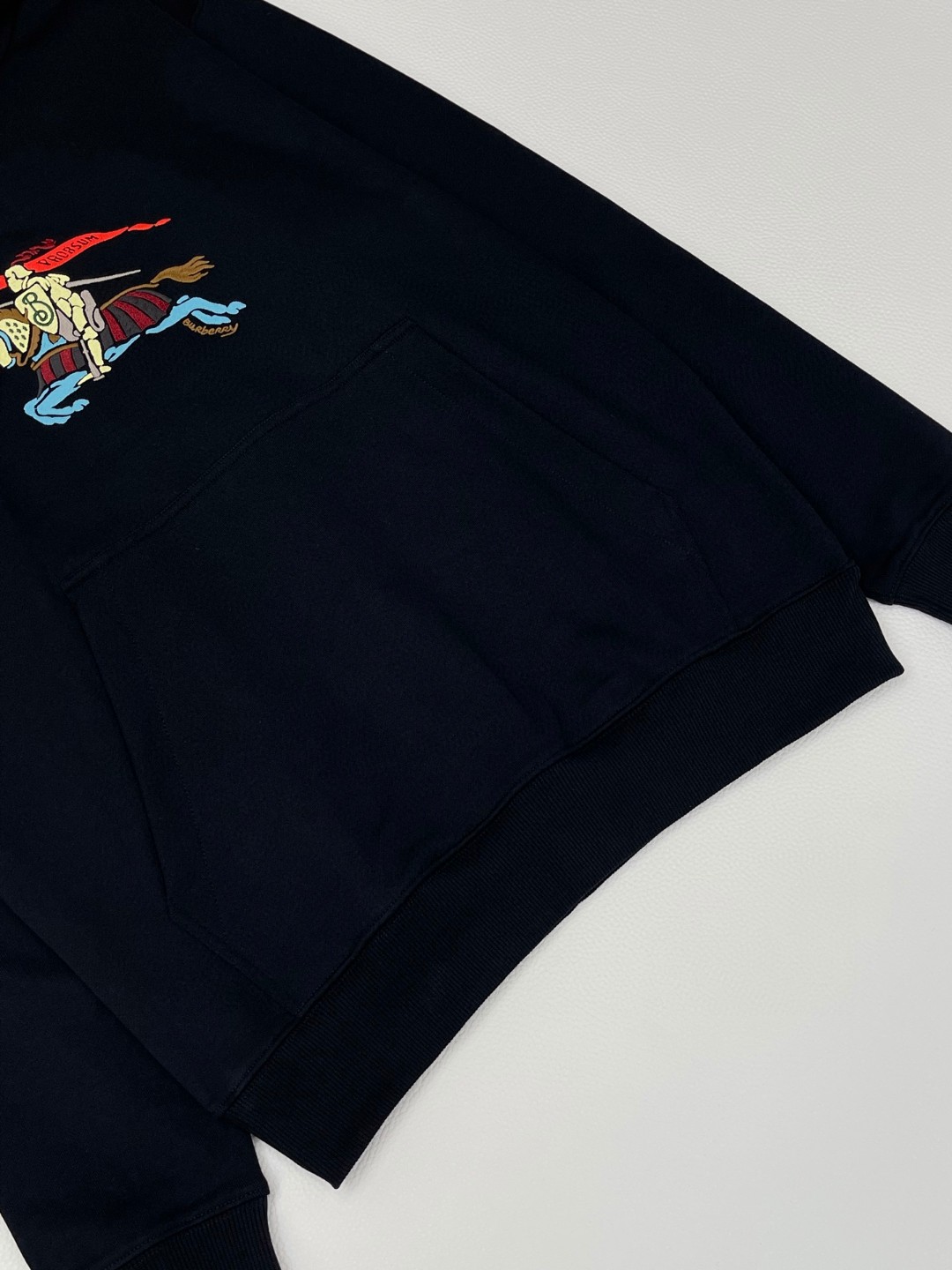 Burberry 巴宝莉 马术骑士徽标连帽衫 卫衣 外套 长袖 黑色 A5 81151261