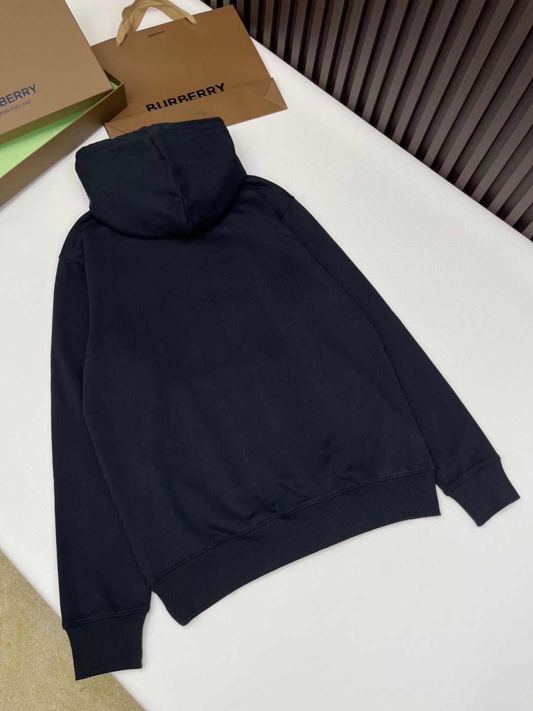 Burberry 巴宝莉 马术骑士徽标连帽衫 卫衣 外套 长袖 黑色 A5 81151261