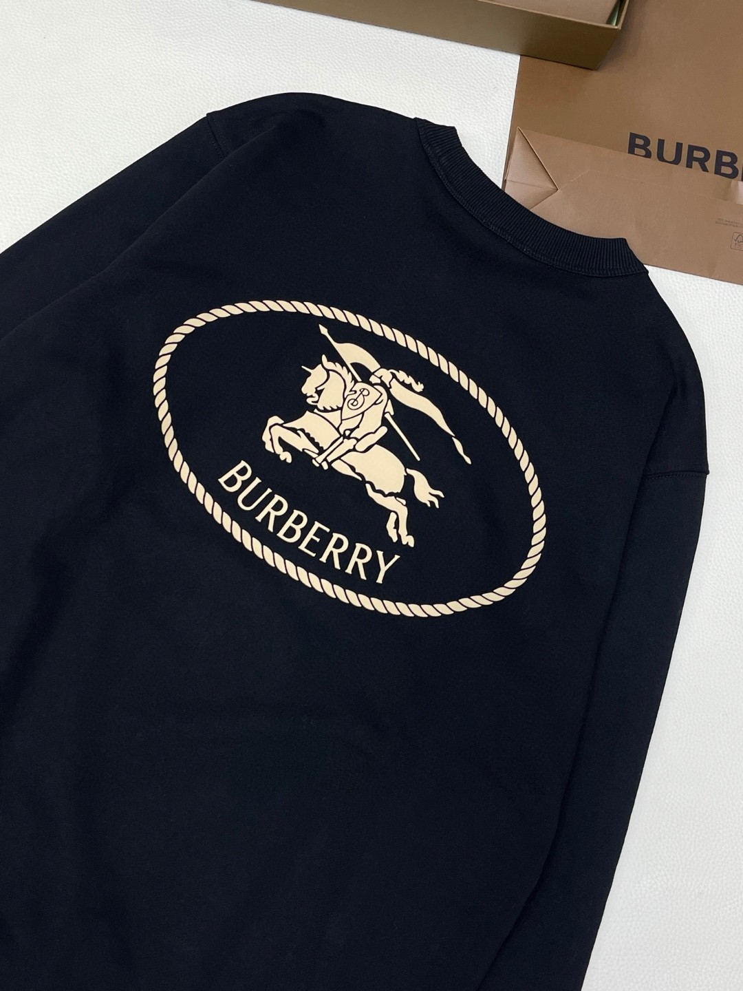 Burberry 巴宝莉 骑士印章运动衫 卫衣 外套 长袖 卡其色 黑色 A5 81133501