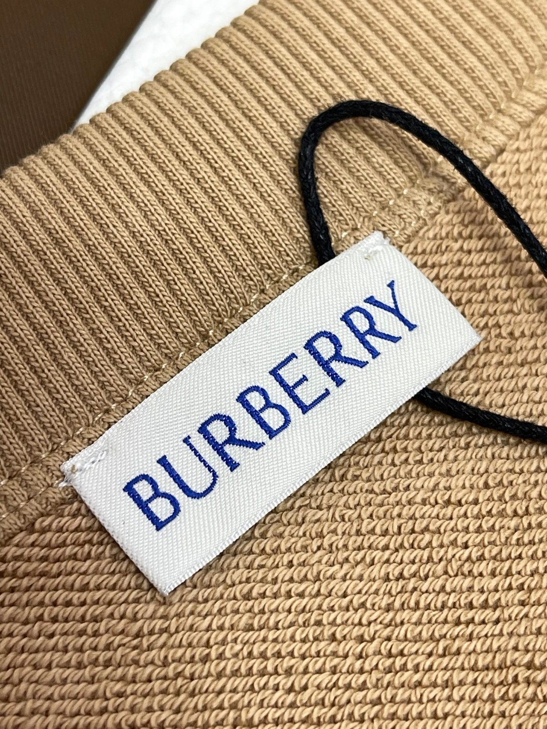 Burberry 巴宝莉 骑士印章运动衫 卫衣 外套 长袖 卡其色 黑色 A5 81133501