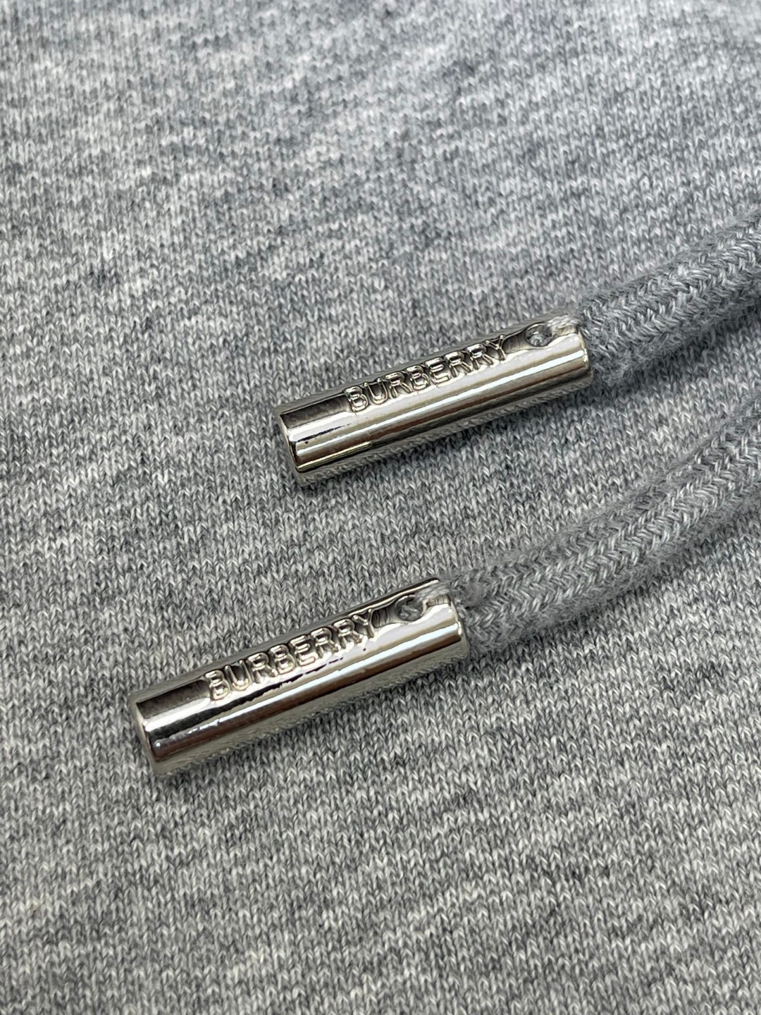 Burberry 巴宝莉 格纹装饰拉链连帽衫 卫衣 外套 长袖 黑色 灰色 B0 81107901