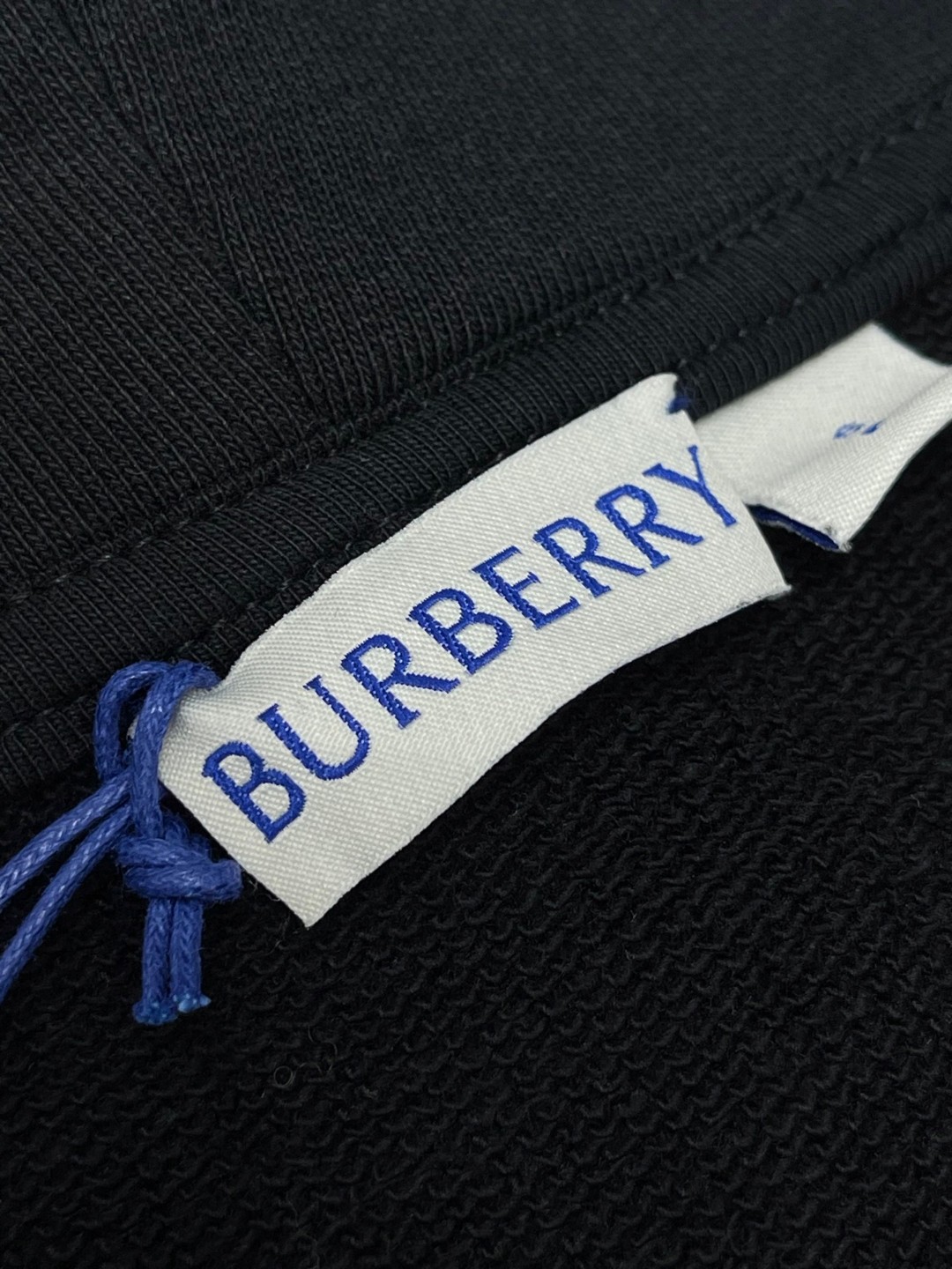 Burberry 巴宝莉 格纹装饰拉链连帽衫 卫衣 外套 长袖 黑色 灰色 B0 81107901