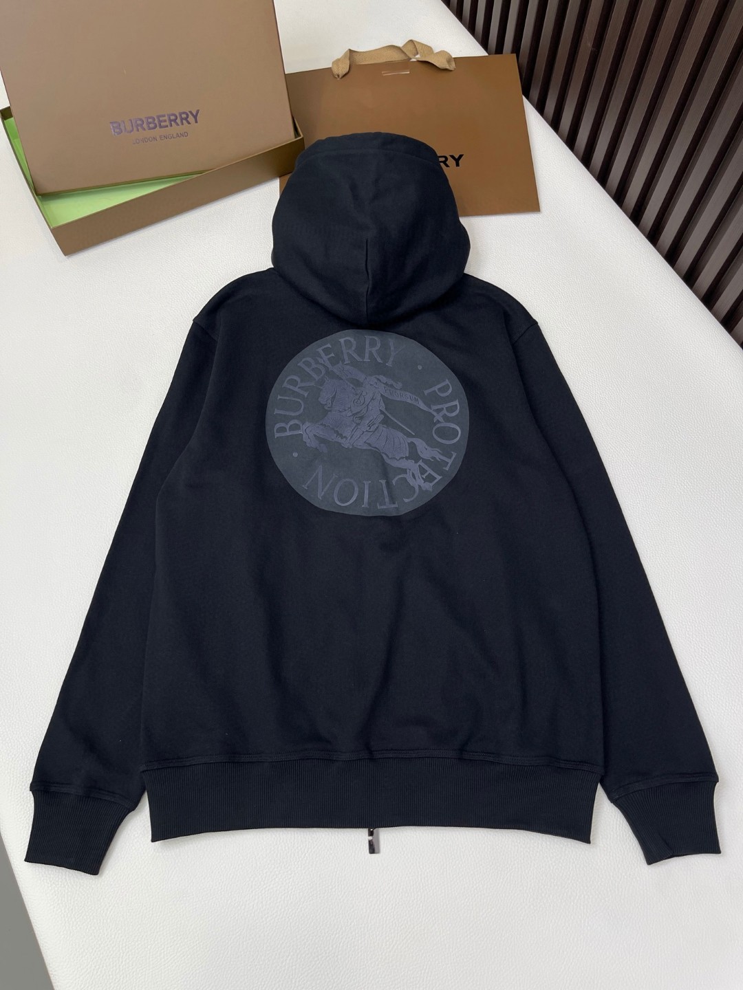 Burberry 巴宝莉 马术骑士徽标拉链棉毛衫 卫衣 外套 长袖 黑色 B0 