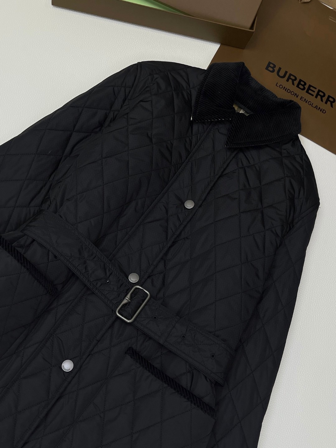 Burberry 巴宝莉 绗缝尼龙夹克 棉服 外套 长袖 黑色 卡其色 C0 81103781