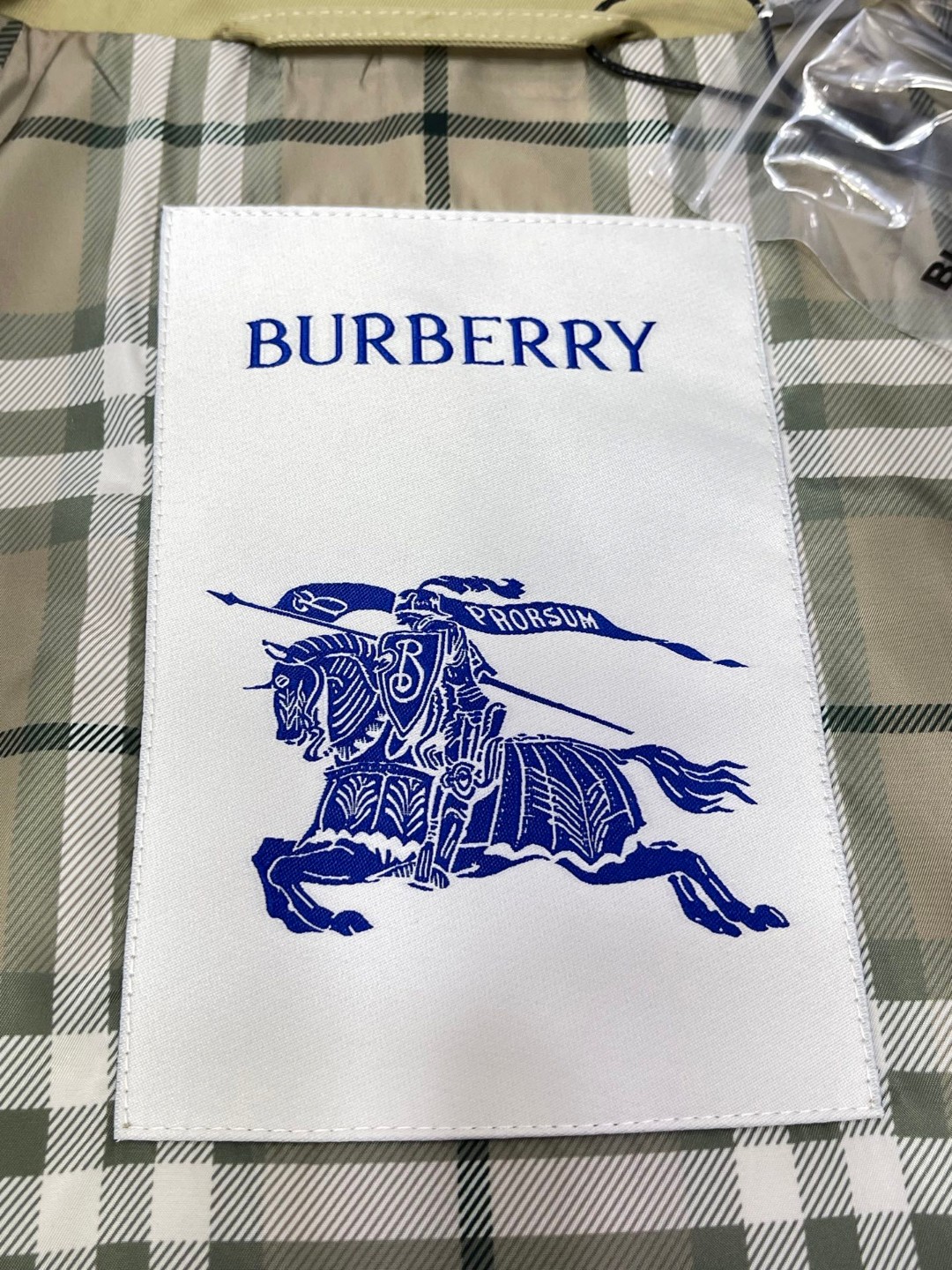 Burberry 巴宝莉 风衣外套 夹克 长袖 短款 米色 C0 81063411