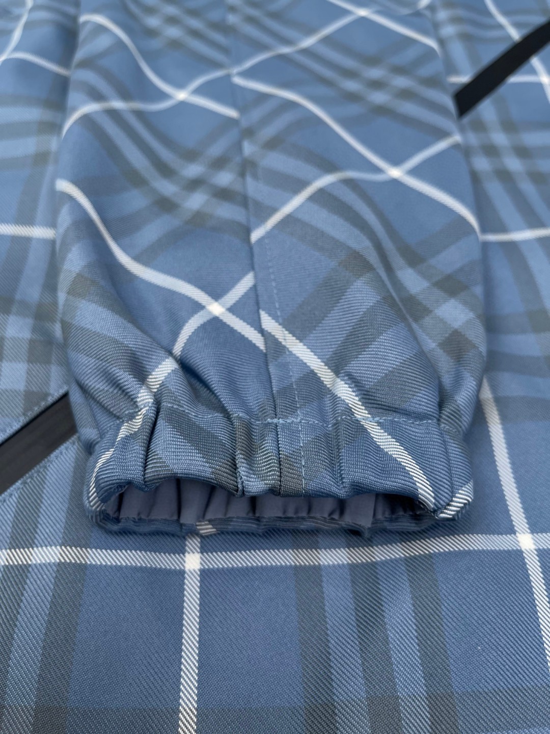 Burberry 巴宝莉 双面两穿格纹连帽外套 夹克 长袖 B5 811163611