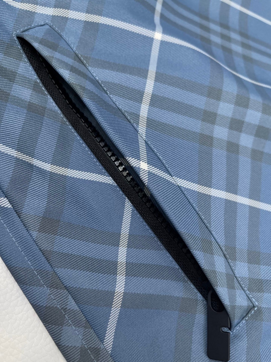 Burberry 巴宝莉 双面两穿格纹连帽外套 夹克 长袖 B5 811163611