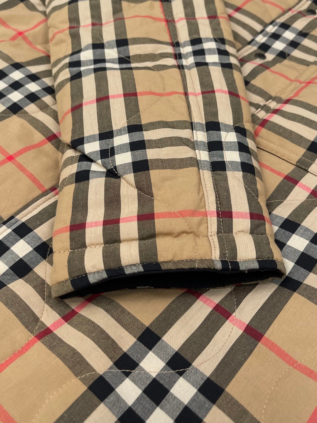 Burberry 巴宝莉 双面两穿Vintage格纹控温绗缝夹克 长袖 外套 保暖 卡其色 C5 811163611