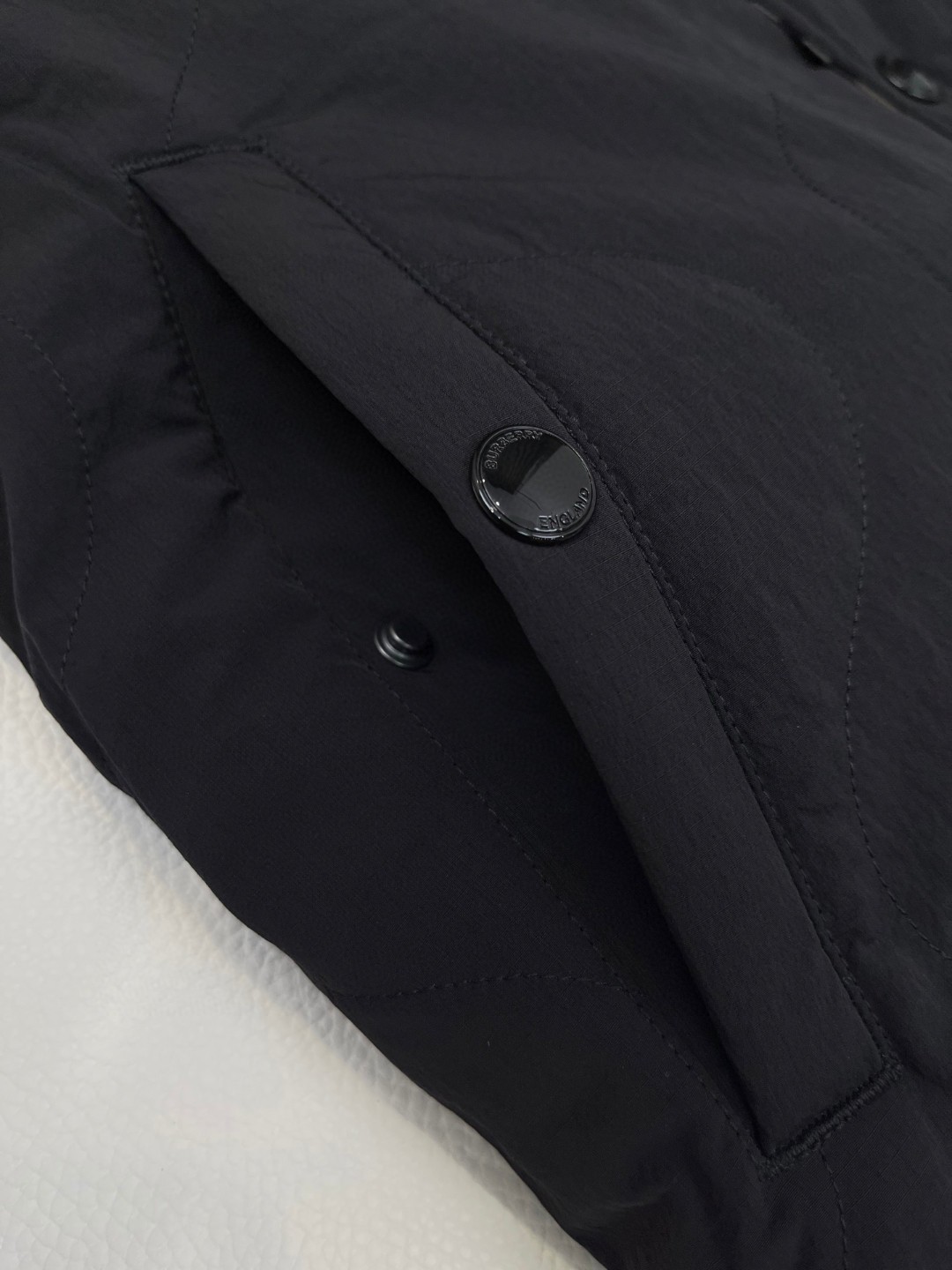 Burberry 巴宝莉 双面两穿Vintage格纹控温绗缝夹克 长袖 外套 保暖 卡其色 C5 811163611