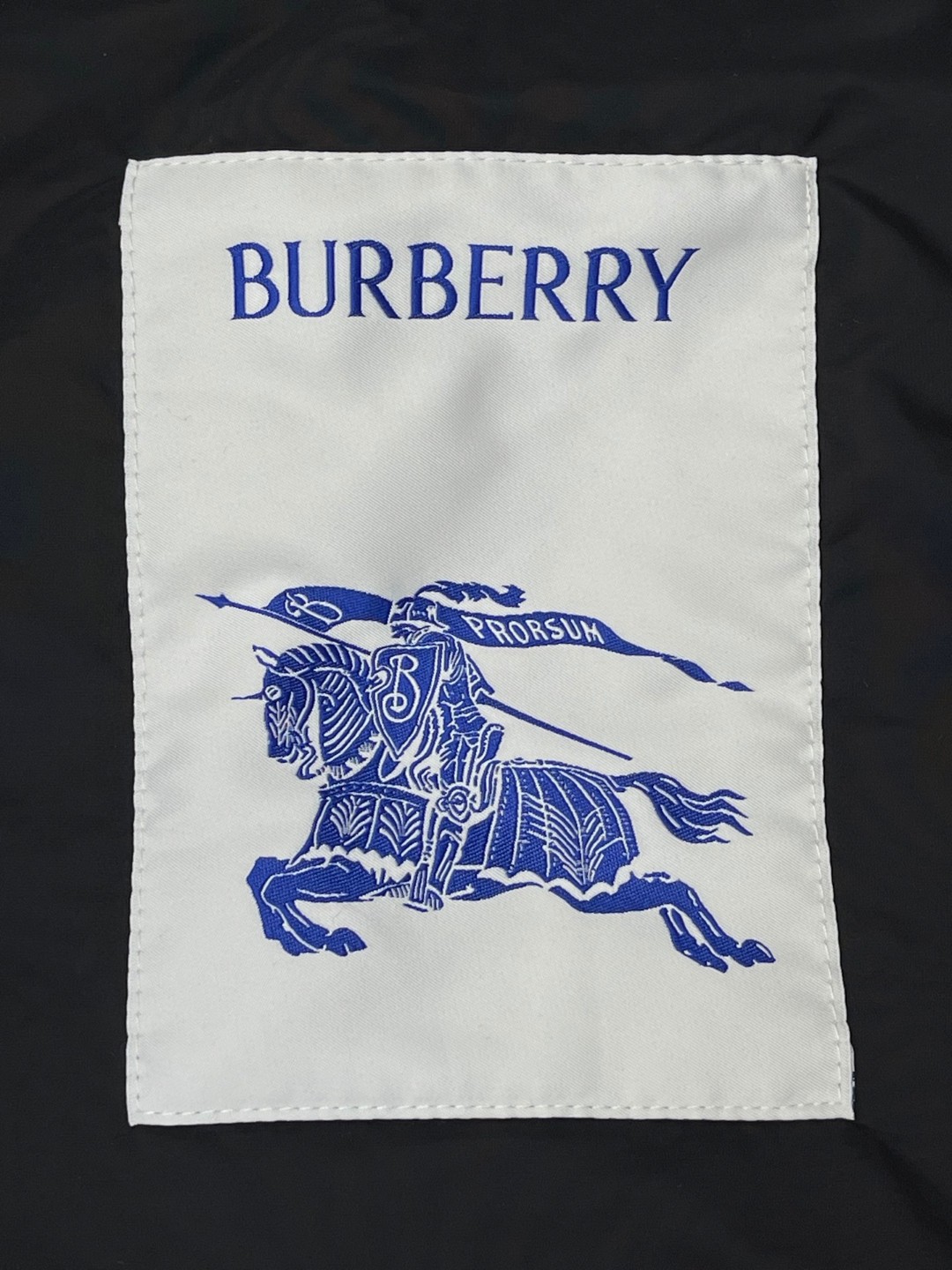 Burberry 巴宝莉 骑士印章尼龙连帽外套 长袖 绿色 黑色 B0 811163611