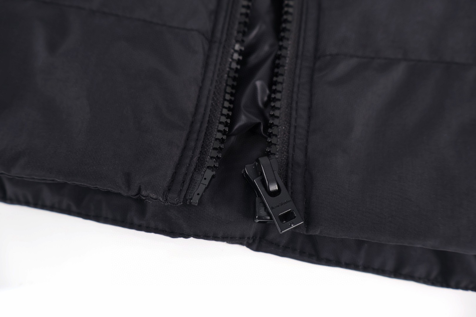 Acne Studios 排骨羽绒服马甲 背心 夹克 外套 黑色 B5 B90804-900