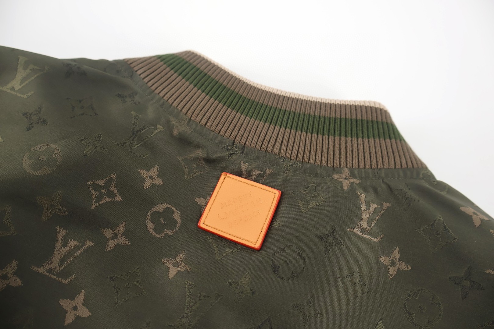 LOUIS VUITTON 路易威登 满印棒球服 棉服 夹克 外套 军绿色 C0 1AJBDS