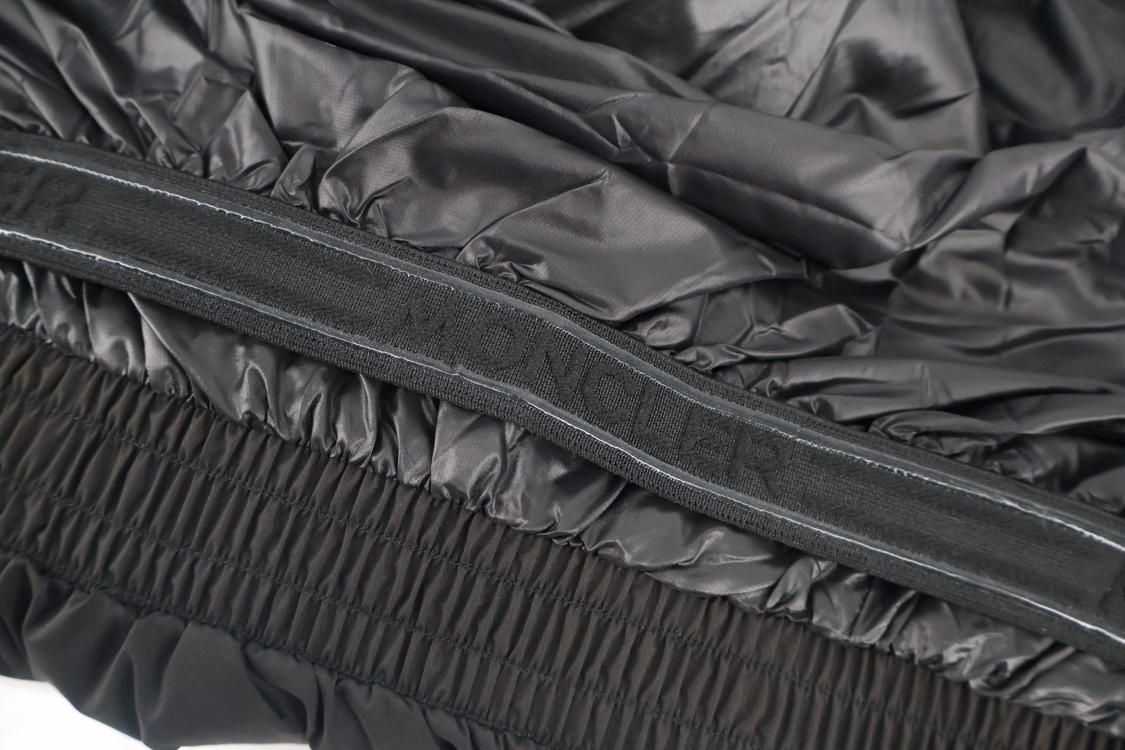 Moncler 蒙口 滑雪系列 黑标羽绒服 保暖 外套 夹克 黑色 E0 