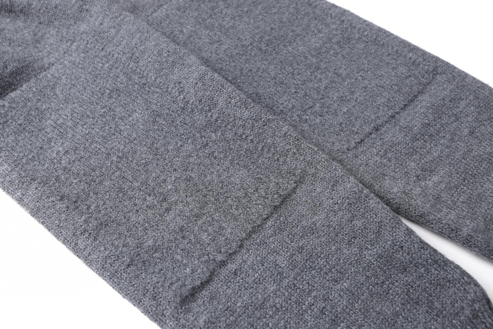 Burberry 巴宝莉 翻领纯色羊绒开衫 毛衣 外套 长袖 灰色 黑色 B0 81183191