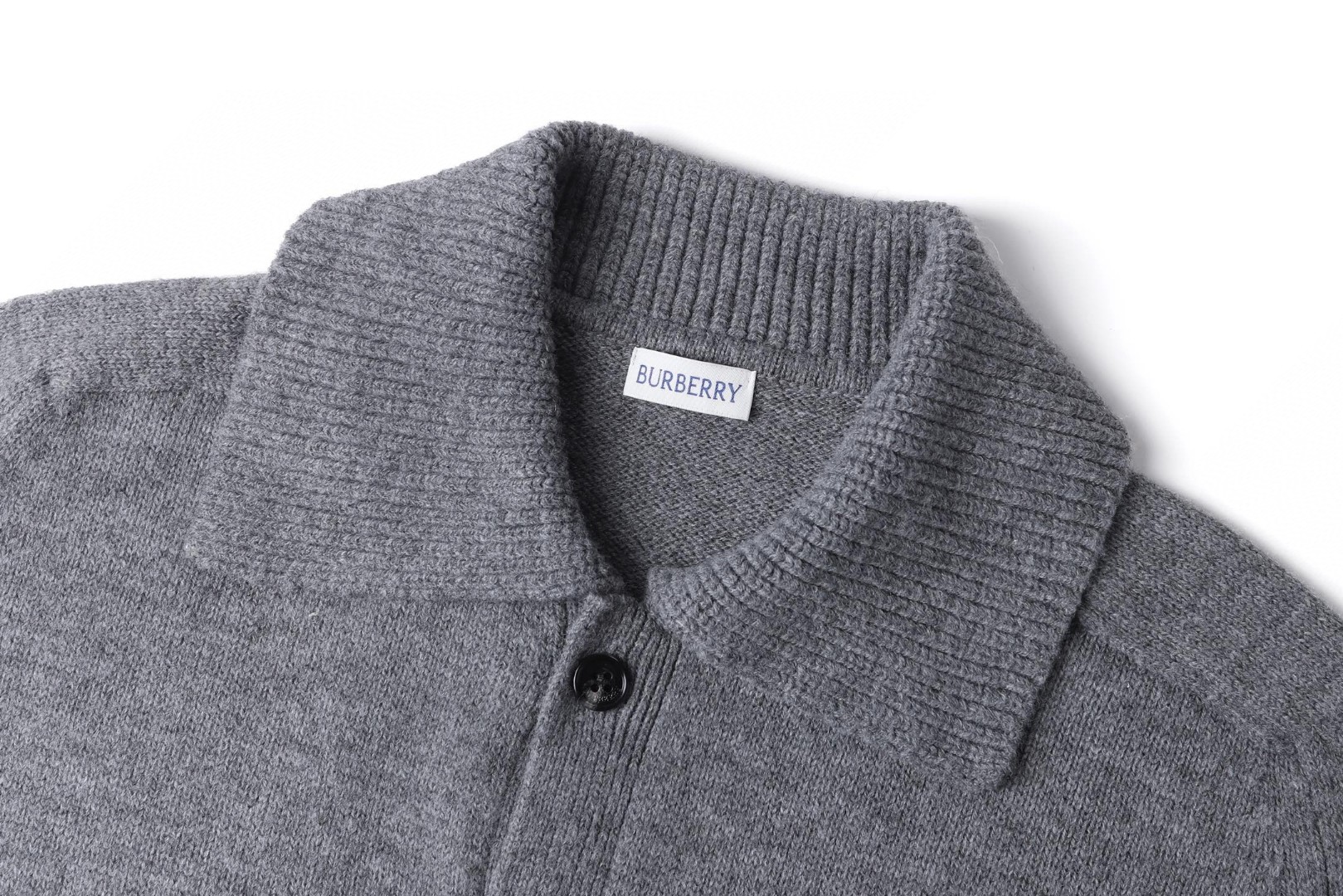 Burberry 巴宝莉 翻领纯色羊绒开衫 毛衣 外套 长袖 灰色 黑色 B0 81183191