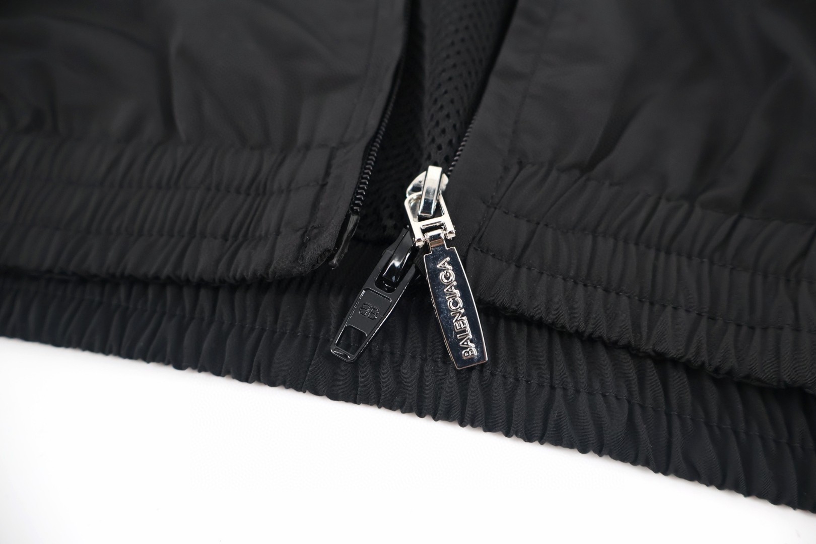 Balenciaga 巴黎世家 曼联冲锋衣 SKI滑雪系列3B刺绣运动夹克 外套 长袖 秋冬 蓝色 灰色 黑色 B0 857734TPQ386641