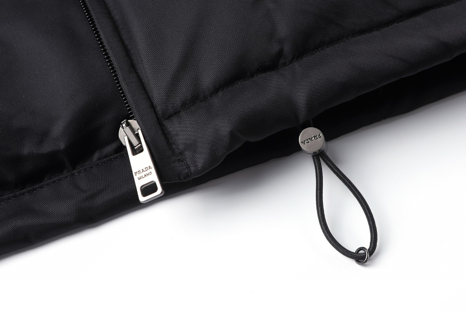 PRADA 普拉达 立领纯色拉链羽绒服 外套 黑色 保暖 C5 SGC921-11C9-F0002-S-OOO