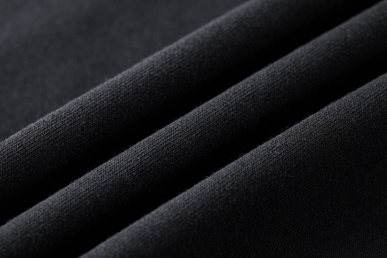 FENDI 芬迪 双F皮绒刺绣标识T恤 短袖 套头 夏季 黑色 A0 FY0936AW0RF1UL6