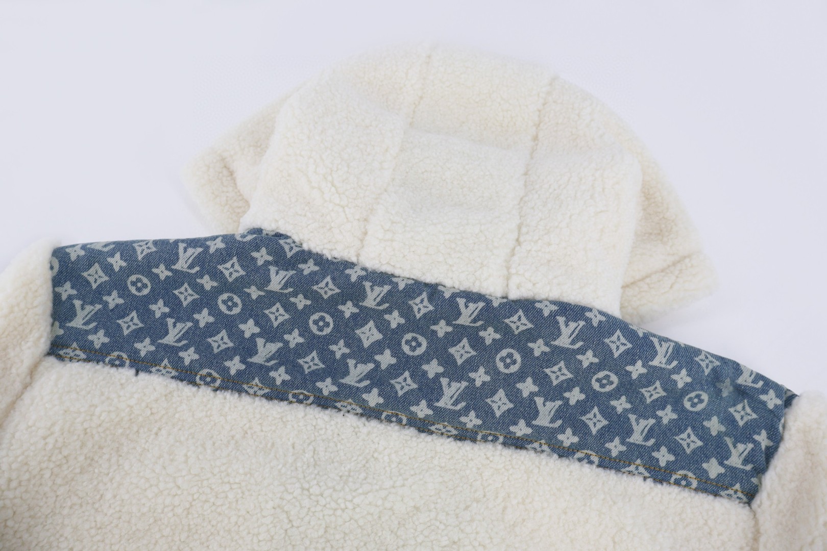 LOUIS VUITTON 路易威登 SKI系列 老花贴布羊羔毛外套 夹克 C0 1AIQQL