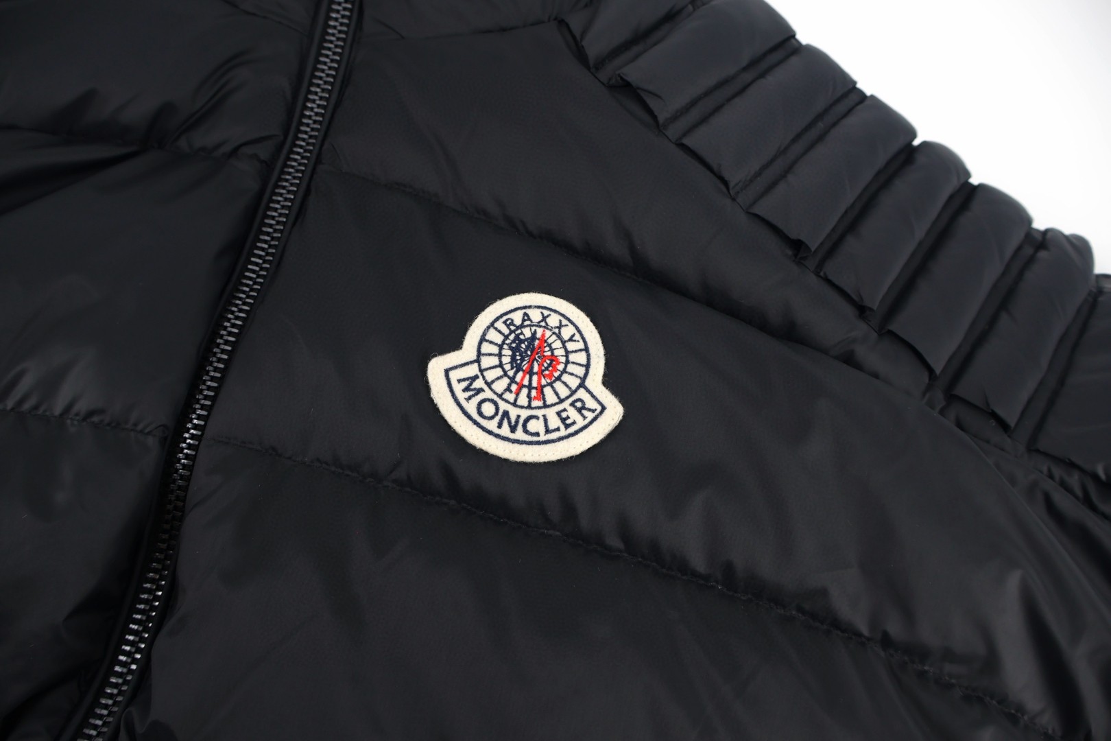 Moncler 蒙口 3D绗缝立领拉链羽绒服 夹克 保暖 外套 黑色 D0 I20961A00011M3485999