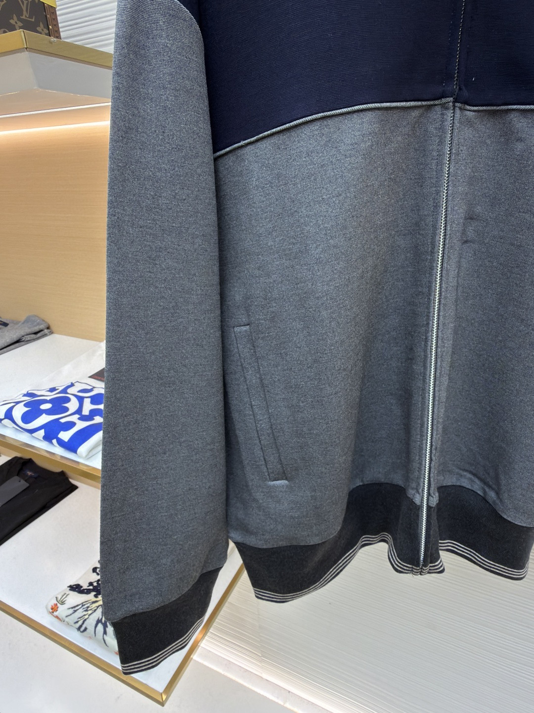 MIU MIU 缪缪 刺绣徽标拉链外套 夹克 长袖 保暖 棕色 灰色 B0 MJLA02-18FX-F049E-S-OOO