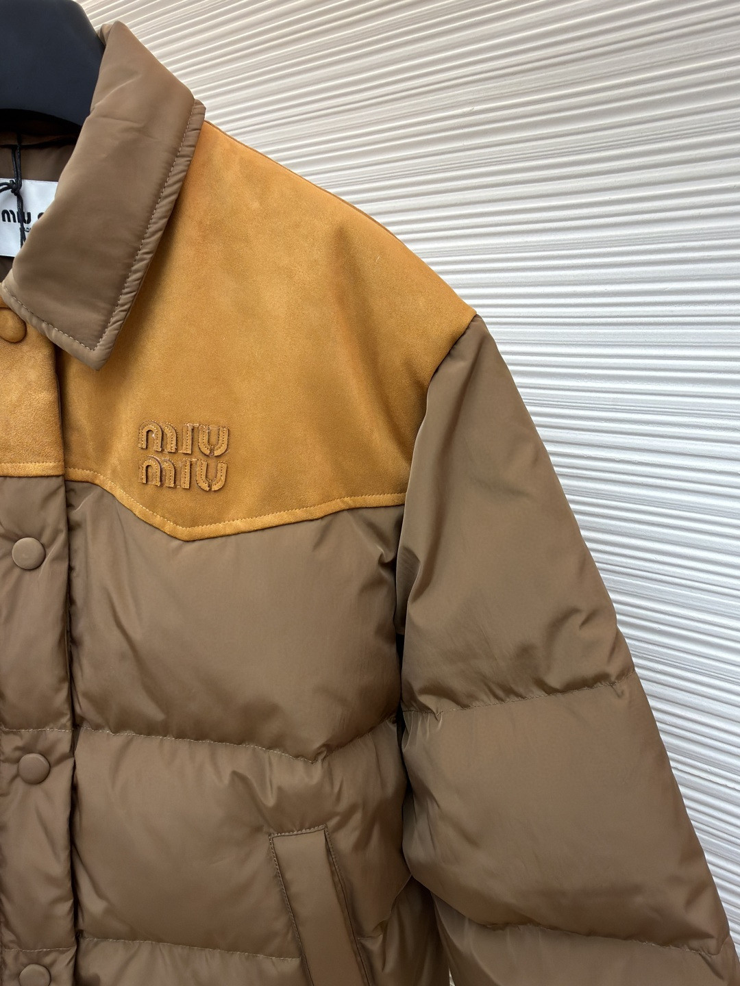 MIU MIU 缪缪 植绒拼接翻领羽绒服 外套 夹克 长袖 保暖 棕色 卡其色 C0 ML1371-18Q0-F0201-S-OOO