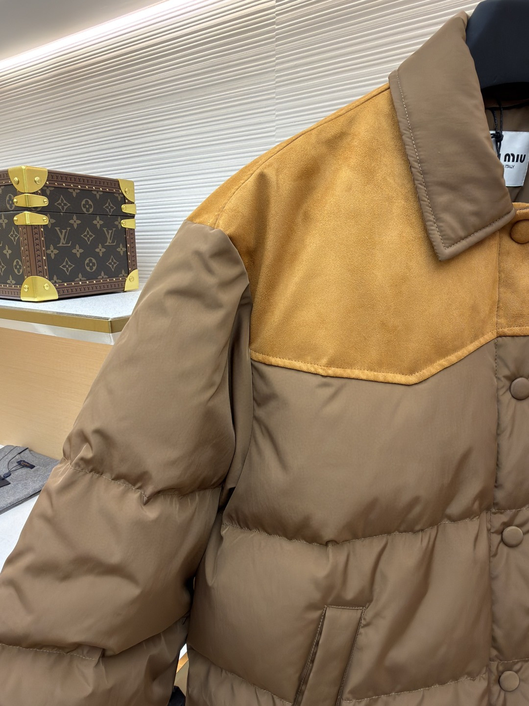 MIU MIU 缪缪 植绒拼接翻领羽绒服 外套 夹克 长袖 保暖 棕色 卡其色 C0 ML1371-18Q0-F0201-S-OOO