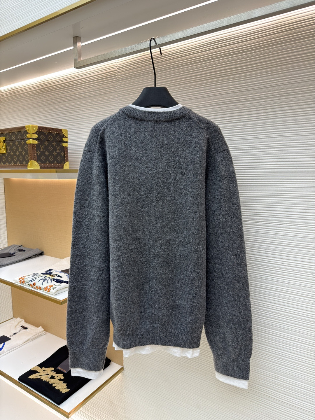 MIU MIU 缪缪 假两件V领羊绒衫 毛衣 长袖 灰色 A7 MMLB61-174K-F0480-S-OOO