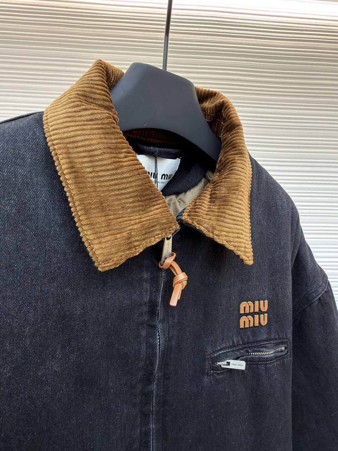 MIU MIU 缪缪 灯芯绒领牛仔棉服 外套 夹克 长袖 保暖 黑色 B5 GWB221-175P-F0002-S-OOO