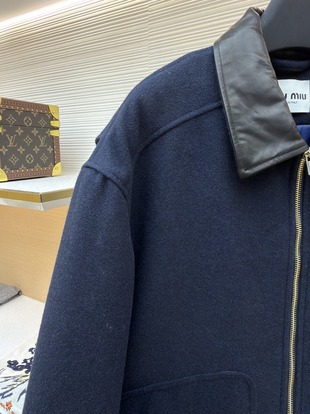 MIU MIU 缪缪 羊毛皮领绣花毛呢棉服 外套 夹克 长袖 保暖 深蓝色 C0 ML1118-151I-F0008-S-OOO