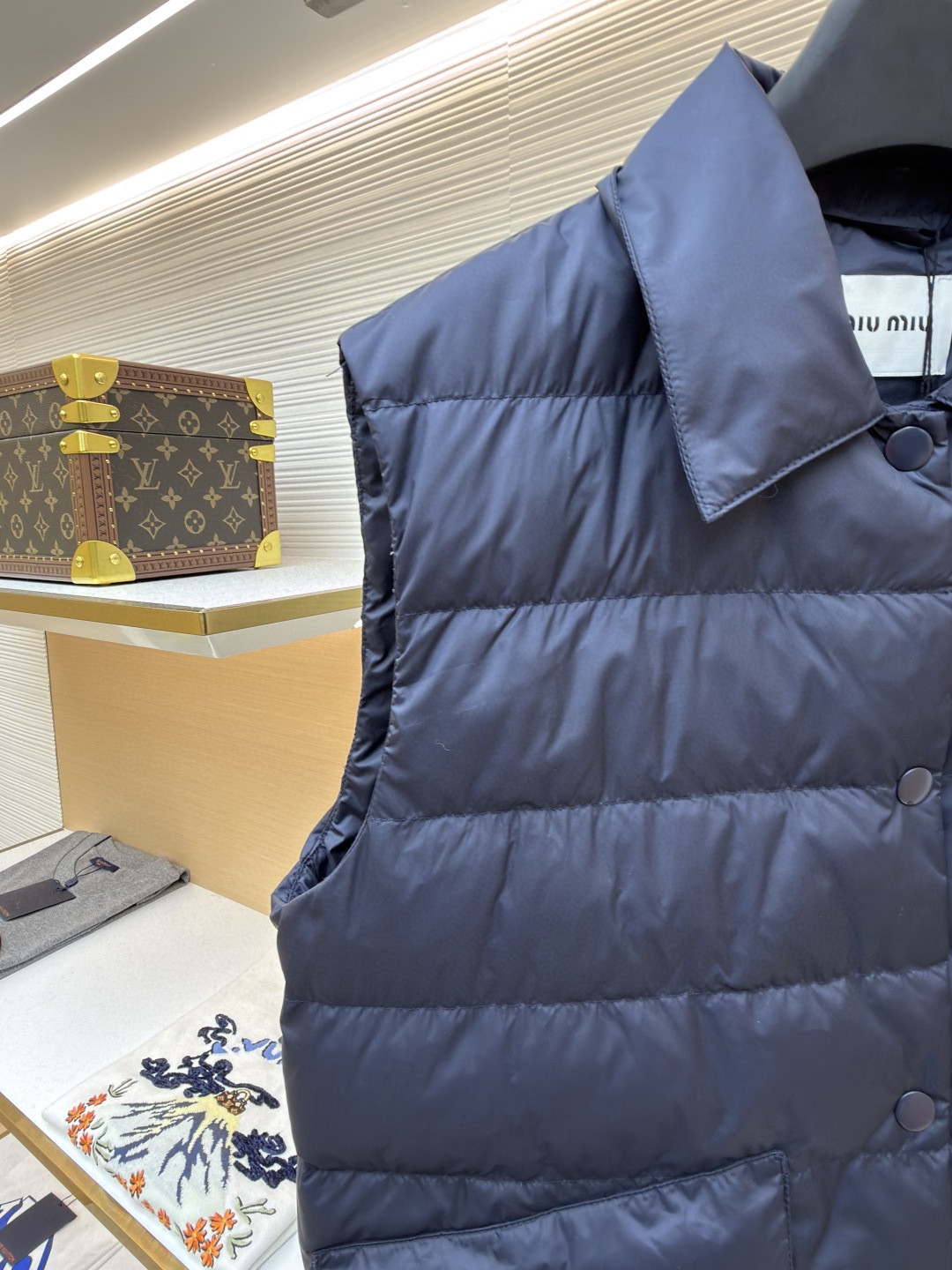 MIU MIU 缪缪 排骨羽绒服翻领马甲 背心 夹克 外套 保暖 蓝色 B5 ML1407-158A-F0008-S-OOO