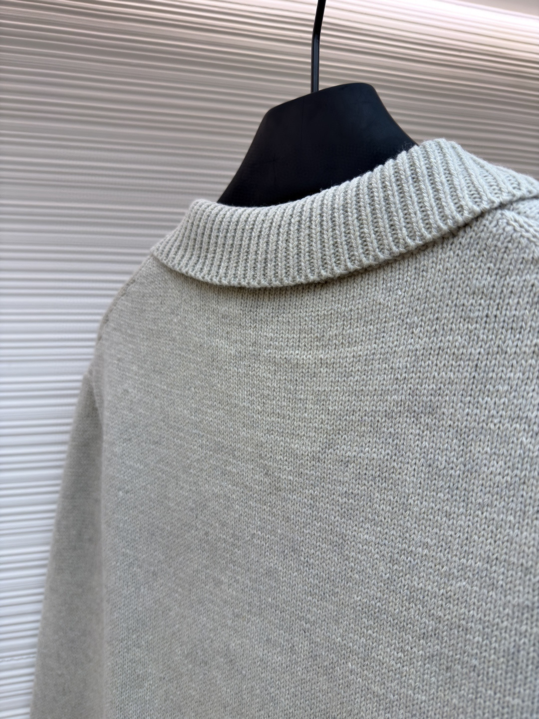 MIU MIU 缪缪 羊毛拉链开衫 毛衣 针织衫 外套 长袖 沙米色 A7 MMF924-15BV-F0036-S-OOO