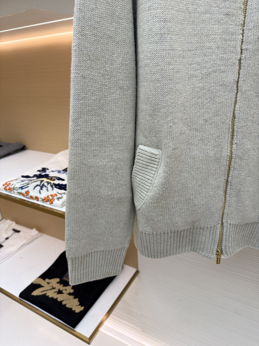 MIU MIU 缪缪 羊毛拉链开衫 毛衣 针织衫 外套 长袖 沙米色 A7 MMF924-15BV-F0036-S-OOO