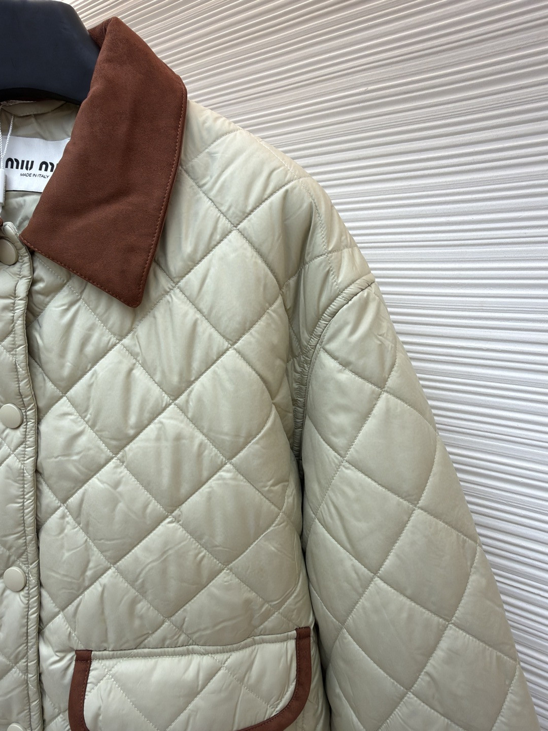 MIU MIU 缪缪 菱格绣花外套 夹克 米色 黑色 B5 ML1311-17OO-F0036-S-OOO