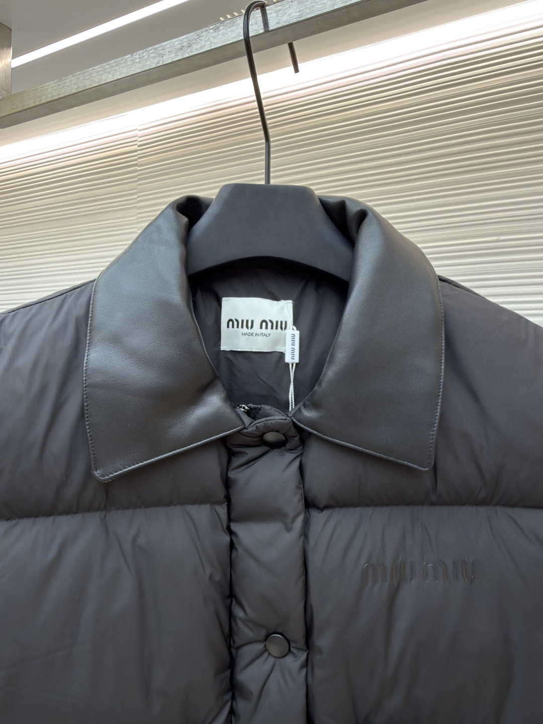 MIU MIU 缪缪 羽绒马甲 背心 夹克 外套 保暖 黑色 棕色 B5 ML1308-15WX-F0161-S-OOO