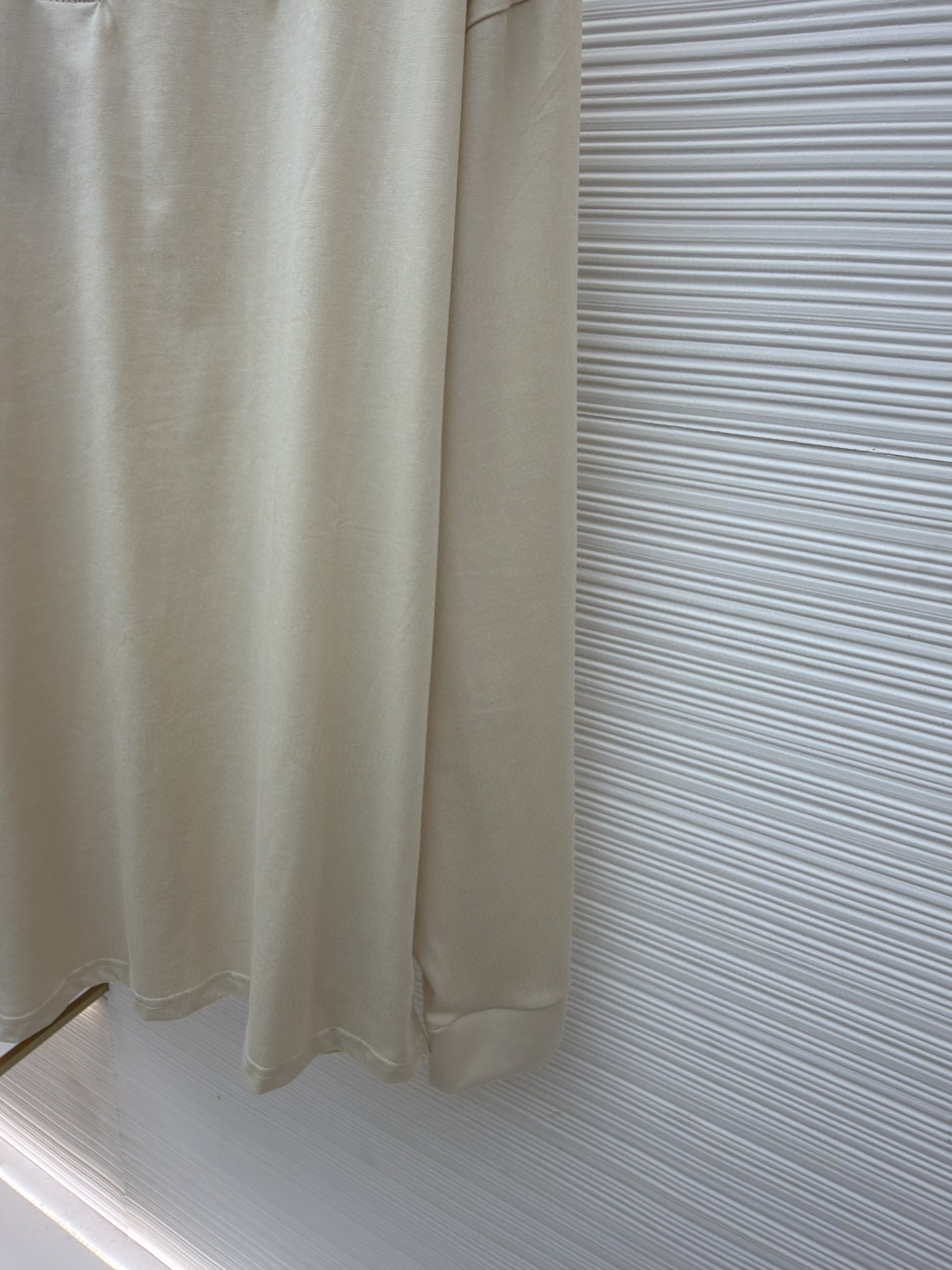 MIU MIU 缪缪 小标刺绣针织Polo衫 长袖 米黄色 A3 MJL054-1610-F0065-S-OOO