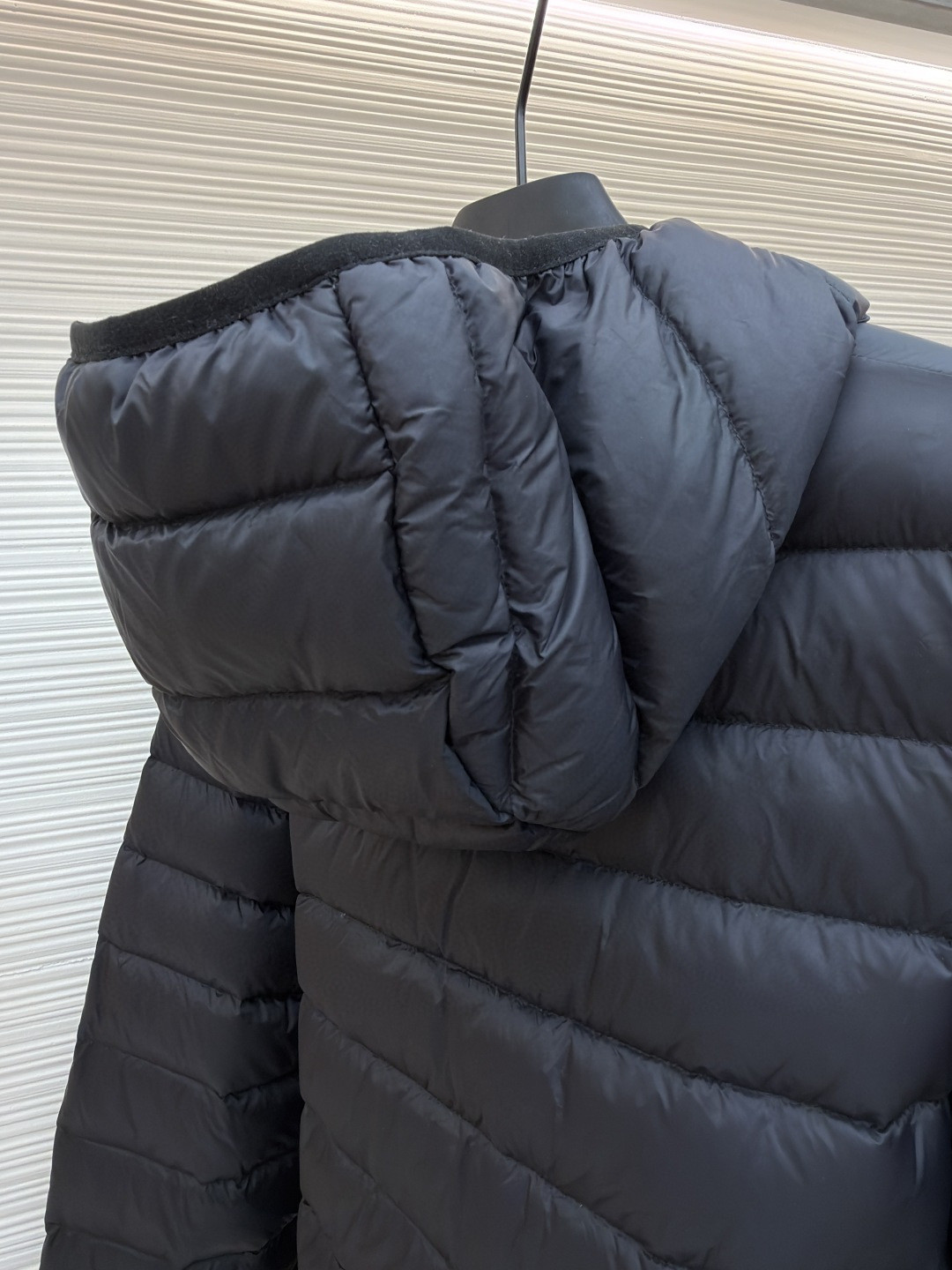 MIU MIU 缪缪 连帽外套羽绒服 夹克 长袖 保暖 棕色 黑色 C0 