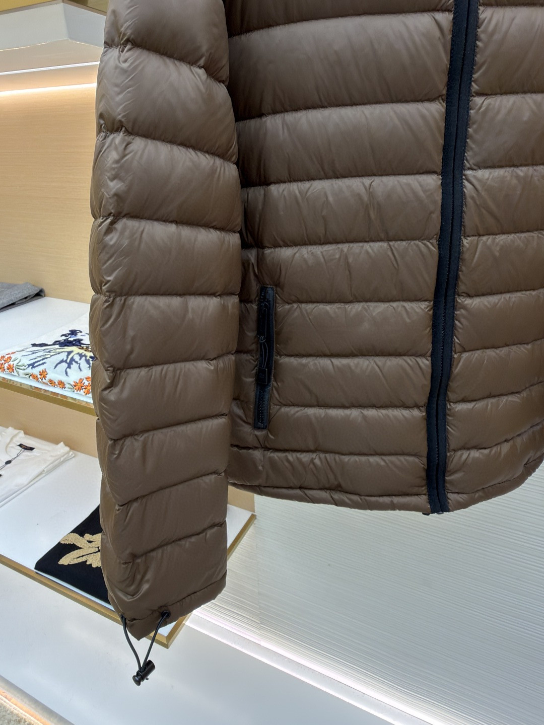 MIU MIU 缪缪 连帽外套羽绒服 夹克 长袖 保暖 棕色 黑色 C0 