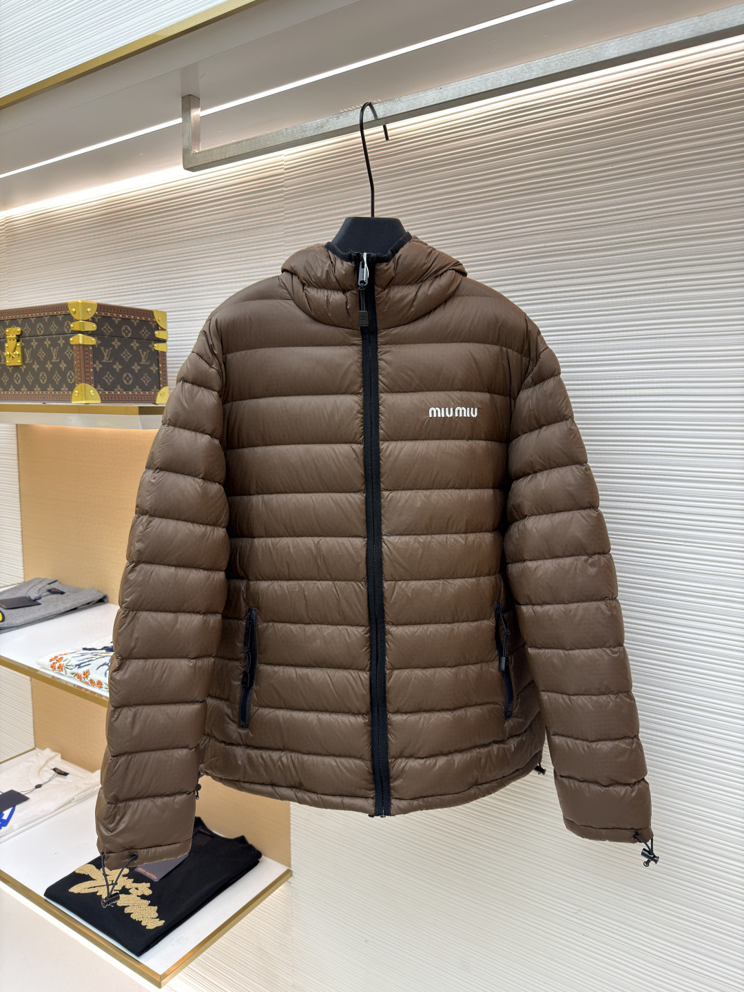 MIU MIU 缪缪 连帽外套羽绒服 夹克 长袖 保暖 棕色 黑色 C0 