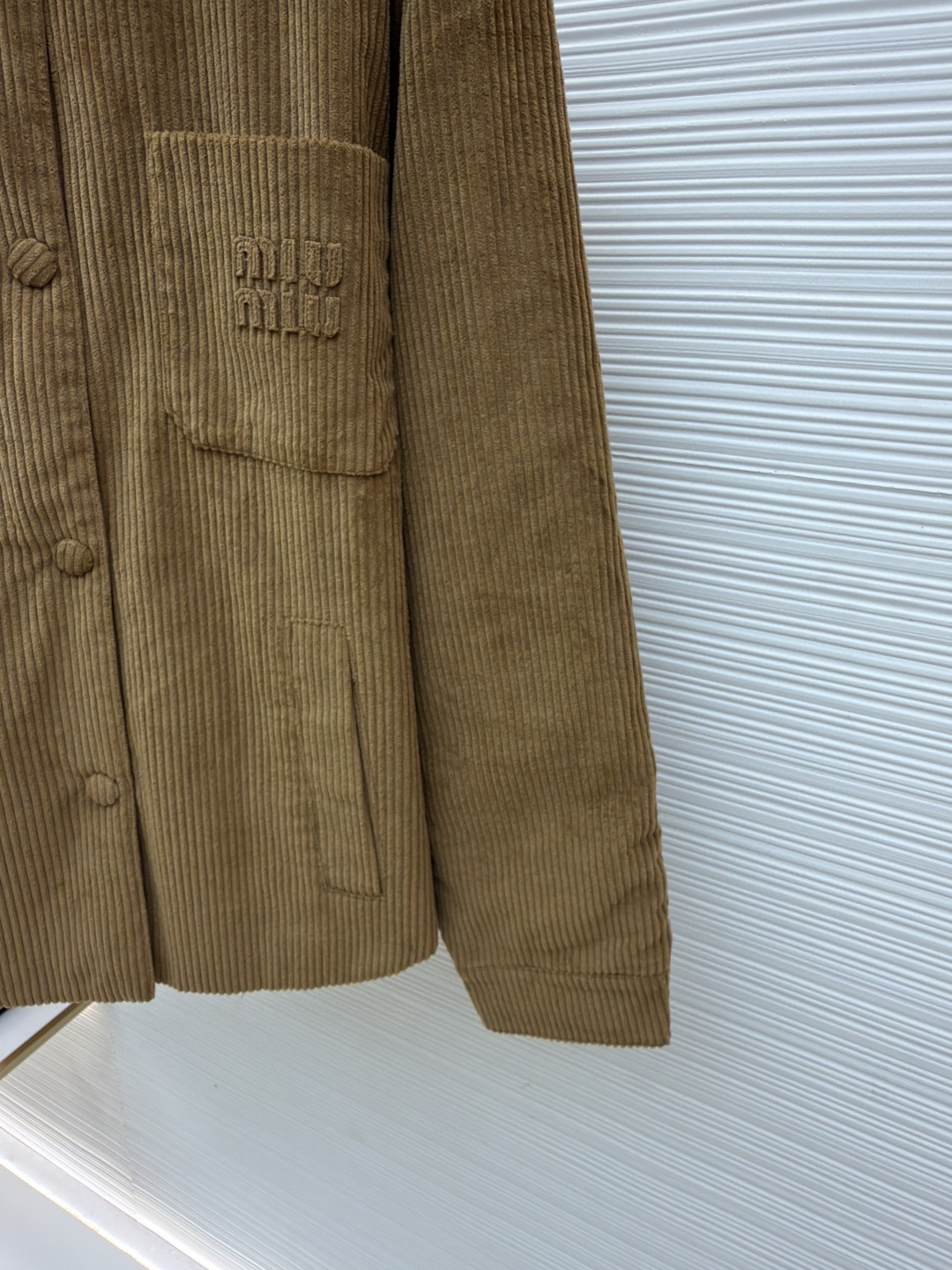 MIU MIU 缪缪 灯芯绒羽绒棉外套 夹克 长袖 棕色 B5 ML855-S5P-F0040-S-2321