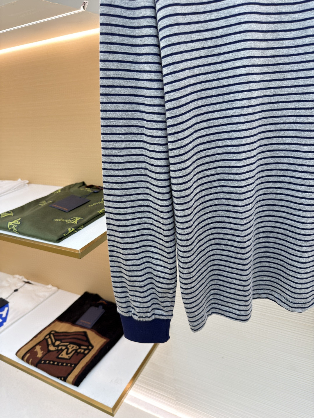 MIU MIU 缪缪 灰蓝条纹圆领长袖T恤 打底衫 A3 MJLA22-14RT-F0I59-S-OOO